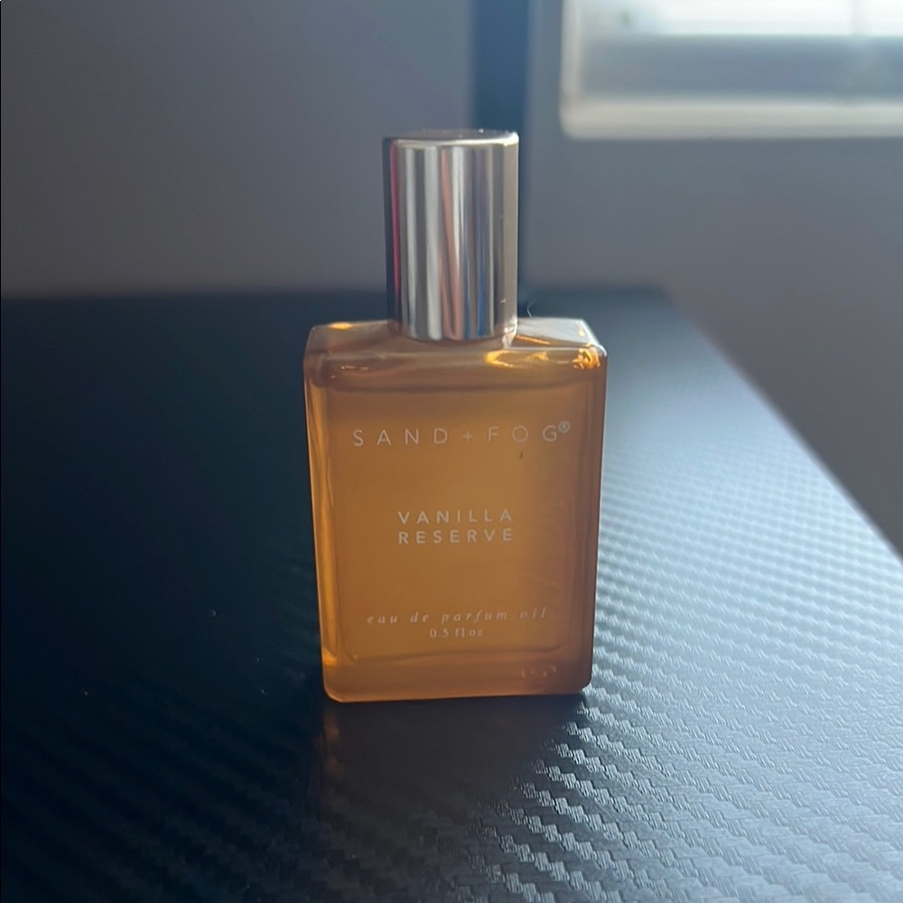 SAND + FOG Vanilla Reserve oil. FULL BOTTLE